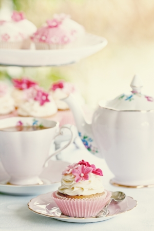 How To Throw The Perfect Bridal Shower Tea Party